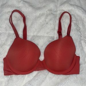 💜2 For $25💜Victoria’s Secret T-Shirt Push Up Bra